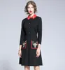2021 czarny vintage haftowa sukienka Projektant pasa startowego mody Lantern Sleeve Lapel Holiday BIURO BIURO LADY SLIM ALINE SURESE AU9134630