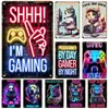 METAL PITTURA NEON GAMER GAMER GAMER POSTER METALE SIGNAGGIO DI PITTURA VINTAGE MURALE MURALE CHIE DELLA CAMERA PANNELLA DELL'ARTE DELLA SCAGLIE DELLA SCAGLIE T240505