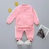 Kleidungssets Frühling Herbst Baby Girls Kleidung Kinder Jungen Freizeitjacke Hose 2pcs/Sets Kleinkindkostüm Säugling Outfits Kinder Trailsuiten