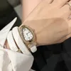 ファッショナブルでアバンギャルドの女性の時計、新しいクリエイティブパーソナリティスネークウォッチ女性ブランドラグジュアリースタイリッシュなクォーツレディースブレスレットダイヤモンド腕時計モントレフェムメ