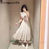 Kuzuwata Elegant Stand Gollar Sleeve Voito Doce Robusta Alta Cintura Fungo Lace Up Dress Fit Dress Japão Japão Plaid Pleated Casual Vestidos 240426