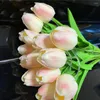 Tischlampen wiederaufladbare kleine Schreibtischlampe Batterie angetriebene Tulpen Künstliche Licht IP65 wasserdichte Blumen Nacht für Schlafzimmerleben