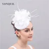 Headpieces mode witte fascinator vrouwen feest hoeden bruids veer bruiloft getrouwd getrouwd elegante hoofddeksel hoofdbanden kerk eace hoofddeksel