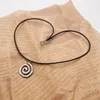 Hänge halsband etnisk stil retro överdriven metall spiral kvinnor halsband bohemiska enkla läder rep smycken gåva