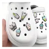 Acessórios para peças de sapatos Charms engraçados de desenhos animados para sandálias de entupimento unissex decoração