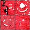 Dekorative Blumen 2400 PCs Künstliche Rosenblätter Verlobungsfeier -Dekoration Simulation Hochzeitstisch Streuung Vase rot