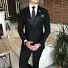 Les costumes masculins noirs pour les hommes pics à revers doubles à poitrine sur mesure de marié de mariage sur mesure