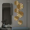 Dekoratif figürinler 4pcs duvar dekor metal asılı modern sanat düzensiz disk