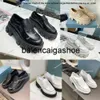 Pradshoes Shoe Prades Designer Uomini Donne Casual Monolith Black Leathe