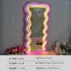 Almacenamiento de cocina Espejo neón atmósfera decorativa LED Modelado Ligero Disposición de dormitorio