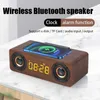 Przenośne głośniki K1 wielofunkcyjny drewniany drewniany budzik retro głośnik Bluetooth Telefon komórkowy bezprzewodowy szybki ładowanie karta audio J240505