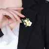 Broches klassieke vrouwen daisy email parelbadges pins elegante kristal bloemplant serie casual corsage voor dame feest bruiloft