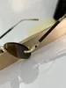 Nouveau design de mode Petites lunettes de soleil ovales La Genta Exquise Metal Cadre Lens sans bord