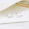 Boucles d'oreilles étalon minimalistes et élégants chevaux de Troie en argent sterling S925 pour femmes