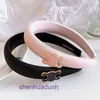 Modeclips für Frauen und Mädchen Online -Shop French Style High Skull Top Hair Band für Frauen im Frühling und Sommer Pink Feel Headwear Weitgeschwindiger Stirnband Großhandel