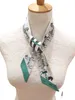 Bufanda de diseñador H Seda de alta calidad Bufanda de seda de seda seda sleta H Strip de tiras delgadas Mango de bolsas de cinta pequeña decorada con elementos de pony diadema de bufanda pequeña 5*86 cm