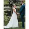 Country le plus récent avec 2021 Robes 3D Applique florale Illusion Sexy Buttes couvertes Back Tulle Sweep Train Jewel Nou Robe de mariage