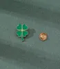 Lucky Green Fourleaf Clover Pins Brosches for Women Gold Plated Plant Emamel Pin Jewelry Student Par Metal Badges Denim Shirt 9588723