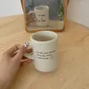 Кружки талия закрывающая кружка кофейная чашка ретро -коричневое английское керамическое меньшинство молоко тянуть цветочные чашки