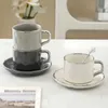 Tumblers 230 ml Europese stijl Koffie beker met schotel en lepel Ceramische mok Solid Color Tea Set Afternoon Melk H240506