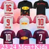 Новый RBL 23 24 Leipziges Poulsen Soccer Jerseys Home Away On Fire Olmo nkunku Wenner Forsberg 2023 2024 Sabitzer Football Froot