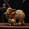 Obiekty dekoracyjne figurki Northeuins żywica Europejski słonia szczęściarz dekoracja feng shui posąg rękodzieła Home Office Desktop Decord Akcesoria T2