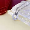 Nouveaux colliers de conception classiques Collier d'amour en argent pour clavicule avec chariot