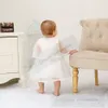 Baby spädbarnflickor som dopar klänningar med spetsapplikation GASH SHAWL HAT 3st.