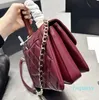 2024 Quality High Luxurys Designers Sacs à bandouliers Fashion Fashion Fashion Classic Retro Chain Sac à main