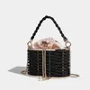 Drawstring Niche Designer Luxe high-end holle geweven strass Bag Exquisite en veelzijdige kettingemmer Casual handtas