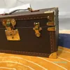 Boîtes de sacs de créateurs Bote Bouteilles en cuir Boîte de montre en cuir 8 MONTRE ORGANISATEUR BIELLIE Rangerie Bagues de femme Bag