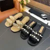 Chaussures Chaussures Designer Sandals en cuir plate-forme de plate-forme de plate-forme féminine glissa