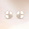 Designer Moda Van V Gold Gold Four Leaf Grass Colar Fritillaria Plum Blossom Lucky Ear Studs pendente feminino AGATE MULTI FLOR FLORES I com logotipo de joia