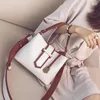Sac Style Portable Fashion One-épaule All-Match Messenger Generation Feme Feme Handbag Cuir