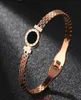 High Quatity Lady Silber Damen Rose Gold Charme Armbänder für Frauen Römische Buchstaben Einfaches Paar Titanium Stahl Bangle Designer Lux2423331