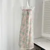 Casual Dresses Summer Sleeveless Floral Print Sling Party Dress Kvinnor Splicing Design Elegant Hög midja Suspender Lång semesterstil