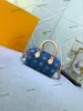 M82950 Högkvalitativa Luxurys designers väskor Purse Woman Fashion Crossbody Bag Axel Väskor No Spee Dy Pillow Handväska med Dust Bag Top Qualy 25cm