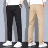 Летние мужские брюки для ультратонких брюк мужская эластичная талия дышащий ледяной шелк с твердым цветом бизнес -брюки 240428