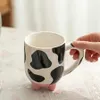 Gobelers 1pc 500ml 17oz mignon dessin animé tasse en céramique motif de vache créatif et tasse à eau tasse de café cadeaux de lait pour les amis enfants h240506