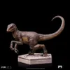 Altri Toys Iron Studios Jurassic Dinosaur Velociraptor Univjp75222-IC Statue Limited Edition Modello Picture Modello Toy Scene Decoration Giftl240502