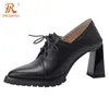 Chaussures habillées Prxdong Classics Généralités en cuir haut talons plate-forme femme Pumps Black White Spring Summer Party Office Lady 39