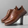 Chaussures décontractées Brand à la mode pour hommes Low top usur-usur-résistant Office Office en cuir authentique