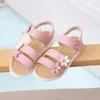 Kinderschuhe Sommerstil Kinder Sandalen Mädchen Prinzessin schöne Blume Kinder flach Baby Mädchen Gladiator weich 240423