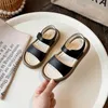 Sandalen meisjes sandalen kinderen casual prinsesschoenen voor zomervakantie jongens solide kleur strandschoen neutrale stijl trendy slijtvast