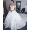 De schouderjurk van kristallen Lace Applique Chapel Train Tule Princess Wedding Bruid Ball Jurk Vestido de Novia