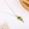 Colliers pendants Collier vert paon rayonne de beauté intemporelle un bon cadeau pour la fête des mères