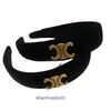Factory Outlet wholesale South Koreas East Gate Velvet Headband for Women in Autumn and Winter High Head Top Black Temperament Triumphal Arch