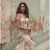 China Wedding Sexy Robes Lace Berta Sirène Applique Off Bally Sweep Wall Illusion Robes nuptiales faites sur mesure