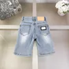 Fashion Baby Tracksuits Summer Boys Jeans Set Kids Designer Designer Kleding Maat 100-150 cm Logo Gedrukt T-shirt en denim shorts 24April
