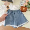 Kledingsets 2024 Summer Girls Set Children's Fashion Lace Doll Shirt Denim Shorts Tweedelende peuter Girl-kleding